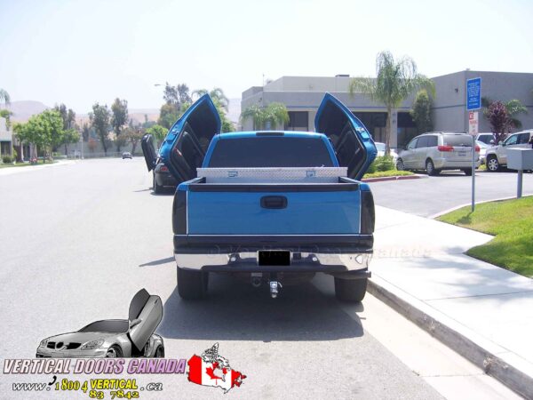 Chevrolet Silverado 1999-2006 Lambo Vertical Doors Kit - Image 4